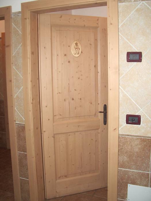 Coprifili Per Porte Interne.Falegnameria Franceschetti Franco C S N C Portale Del Legno Trentino