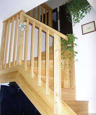Scale interne in legno