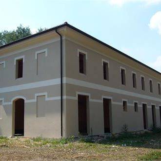 CASE E STRUTTURE IN LEGNO  con tecnologia a pannelli xlam, realizzazioni di edifici a partire da strutture grezze, fino a soluzioni complete chiavi in mano.